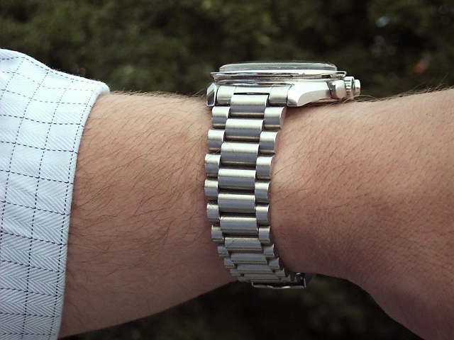 speedmaster steel bracelet